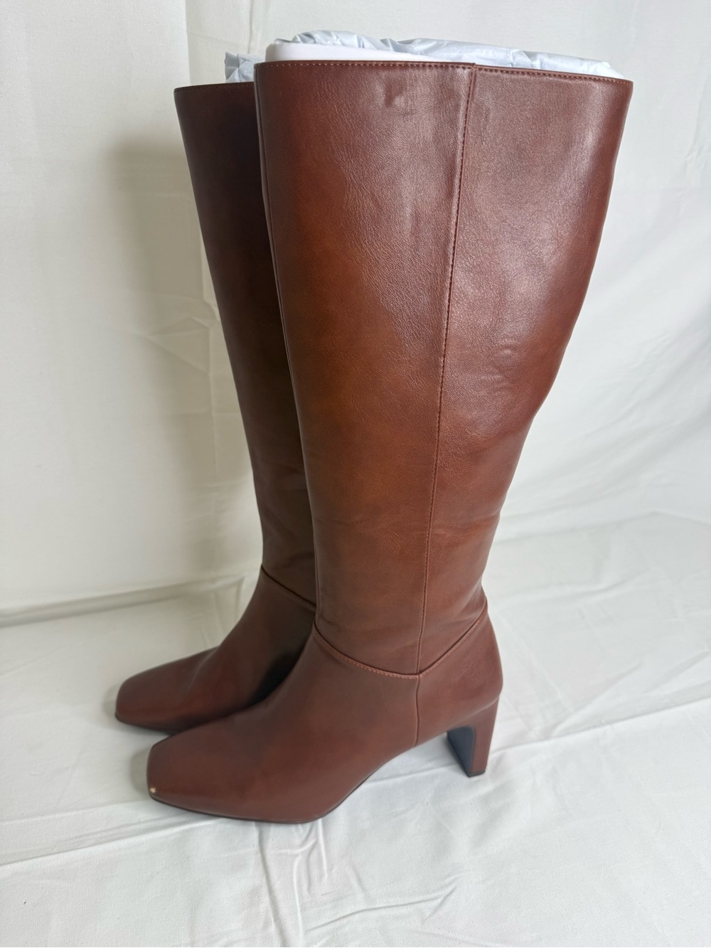 Classic Tall Riding Boots in Brown - Women's Leather Knee-High saddle tan - Picture 5 of 9
